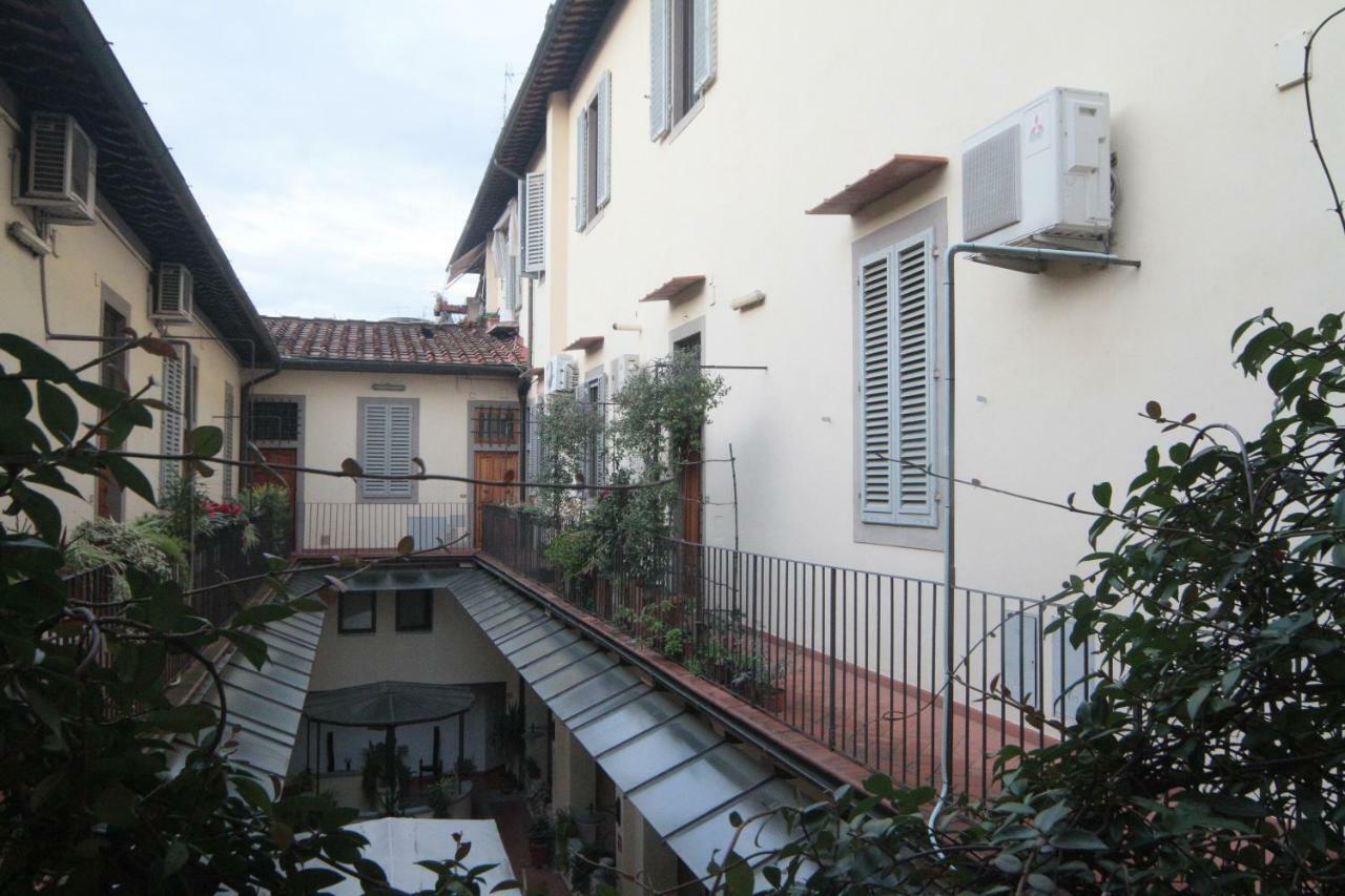 Angolo Fiorito In San Lorenzo Florence Exterior photo
